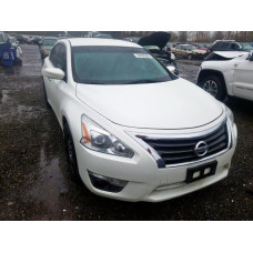 2014 Nissan Altima 2.5 2.5L vin: 1N4AL3AP7EN******