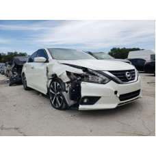 2016 Nissan Altima 2.5L vin: 1N4AL3AP7GC******
