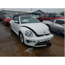 2019 Volkswagen Beetle S 2.0L vin: 3VW5DAAT9KM******