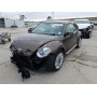 2013 Volkswagen Beetle 2.5L vin: 3VWJX7AT2DM******