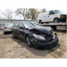 2015 Toyota Camry Le 2.5L vin: 4T1BF1FK1FU******