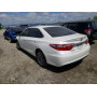 2015 Toyota Camry Le 2.5L vin: 4T1BF1FK5FU******