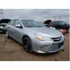 2015 Toyota Camry Le 2.5L vin: 4T4BF1FK2FR******