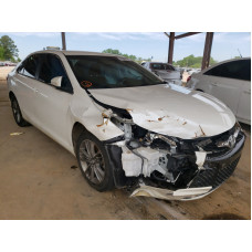 2016 Toyota Camry Le 2.5L vin: 4T1BF1FK1GU******