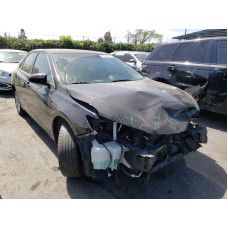 2017 Toyota Camry Le 2.5L vin: 4T1BF1FK8HU******