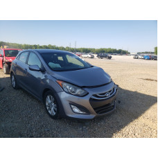 2014 Hyundai Elantra Gt 2.0L vin: KMHD35LH9EU******