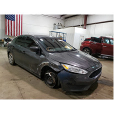 2018 Ford Focus S 2.0L vin: 1FADP3E29JL******