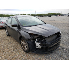 2015 Ford Focus Se 2.0L vin: 1FADP3F25FL******