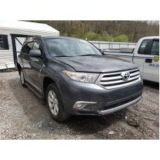 2012 Toyota Highlander 2.7L vin: 5TDZA3EH9CS******