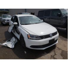 2014 Volkswagen Jetta Se 1.8L vin: 3VWD17AJ2EM******