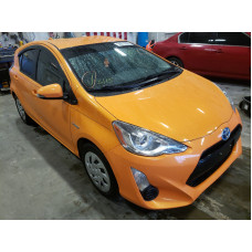 2015 Toyota Prius C 1.5L vin: JTDKDTB34F1******