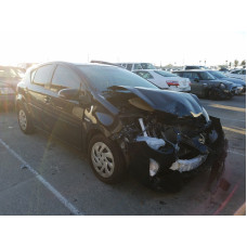 2016 Toyota Prius C 1.5L vin: JTDKDTB3XG1******