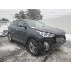 2018 Hyundai Santa Fe S 2.4L vin: 5XYZUDLB8JG******