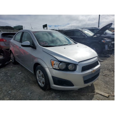 2013 Chevrolet Sonic Ls 1.8L vin: 1G1JA5EH9D4******