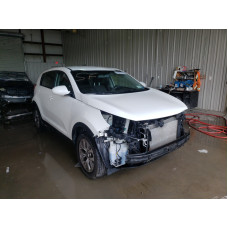 2015 Kia Sportage L 2.4L vin: KNDPB3ACXF7******