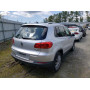 2012 Volkswagen Tiguan S 2.0L vin: WVGBV7AX2CW******