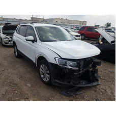 2020 Volkswagen Tiguan S 2.0L vin: 3VV1B7AX7LM******