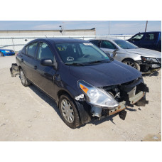 2015 Nissan Versa S 1.6L vin: 3N1CN7AP0FL******