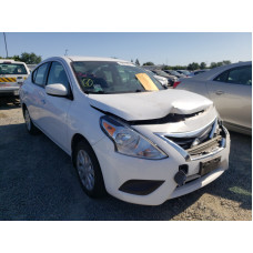 2015 Nissan Versa S 1.6L vin: 3N1CN7AP7FL******